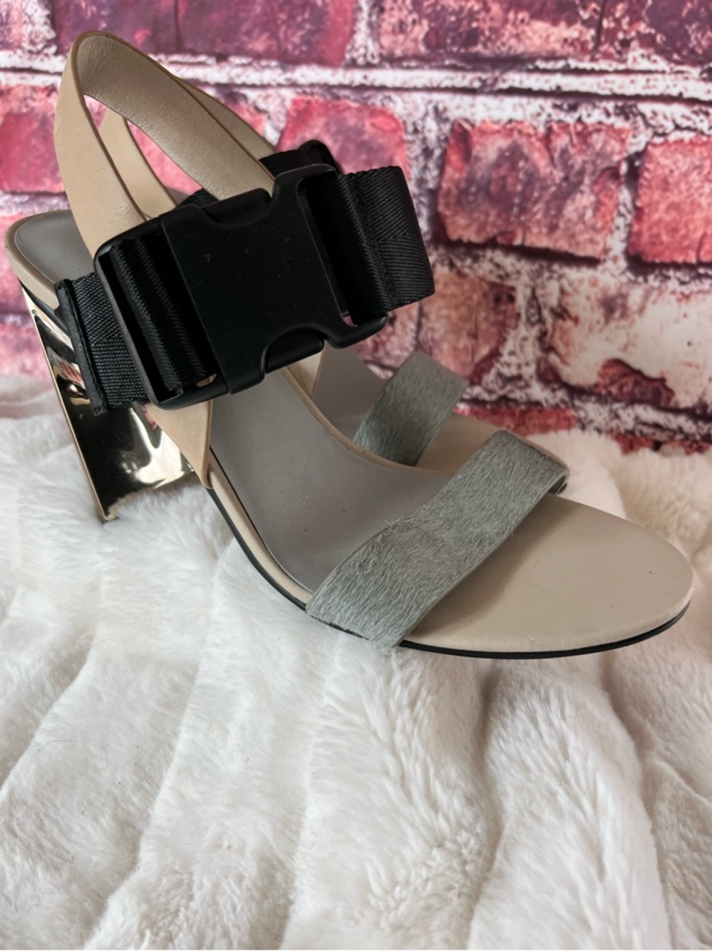 United Nude Beige, Gray and Black Buckle Block Heel Sandals
